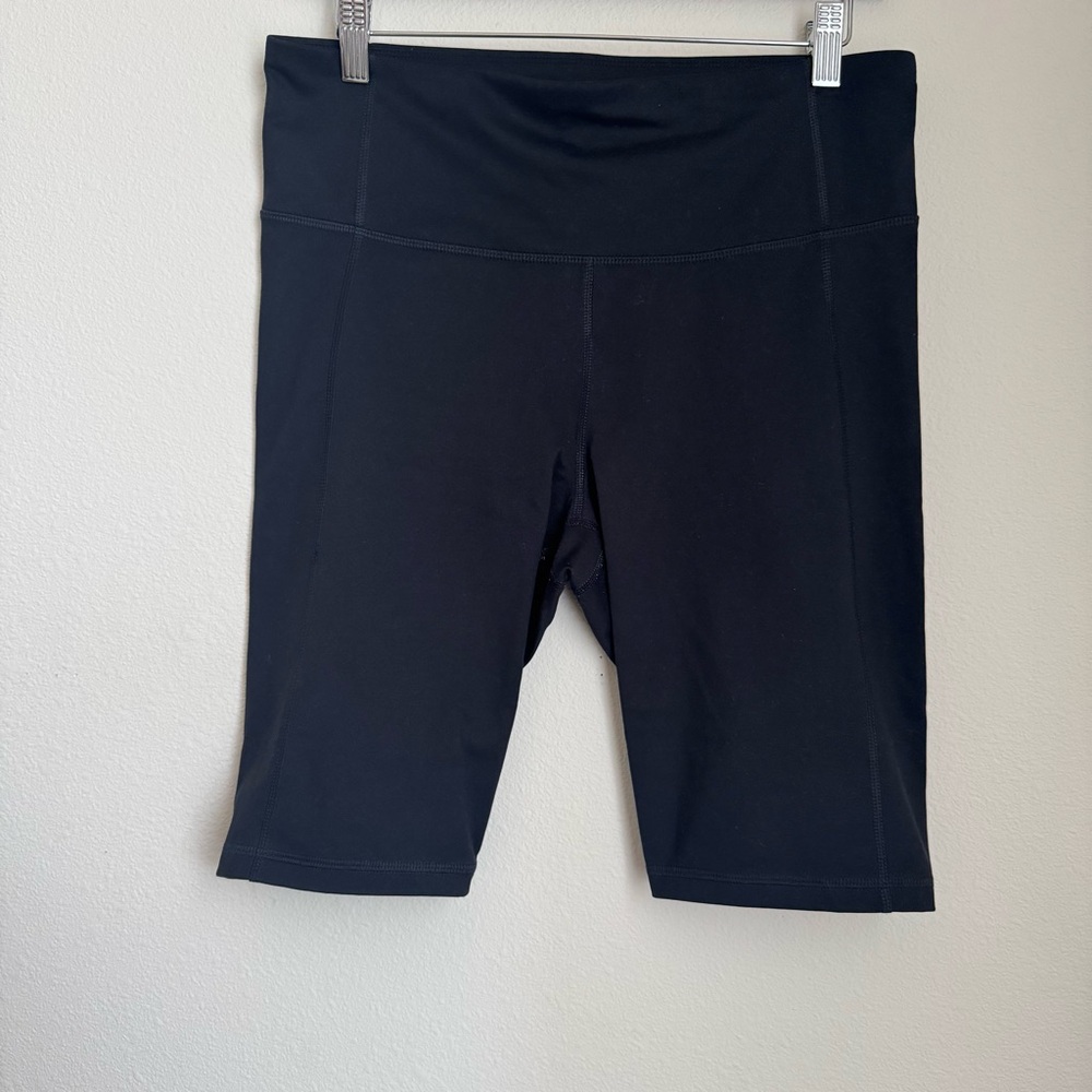 All in Motion Women's Athletic Black Biker Shorts Size Large